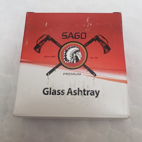 Sago Glass Ashtray - Picture 1 of 5